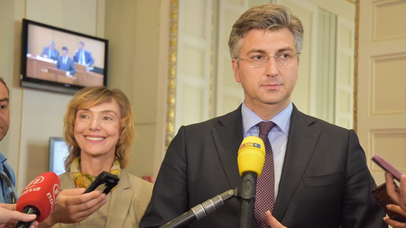 Predsjednik Vlade: Izborom Pejčinović Burić okončan je proces popunjavanja Vlade. Intenzivno nastavljamo s reformama 